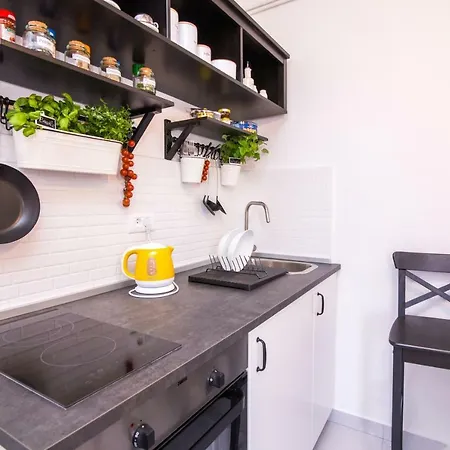 Apartment Art Studio Kata Pakostane