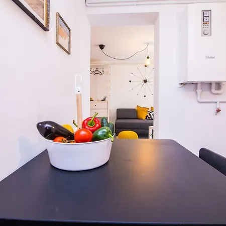 Art Studio Kata Apartment