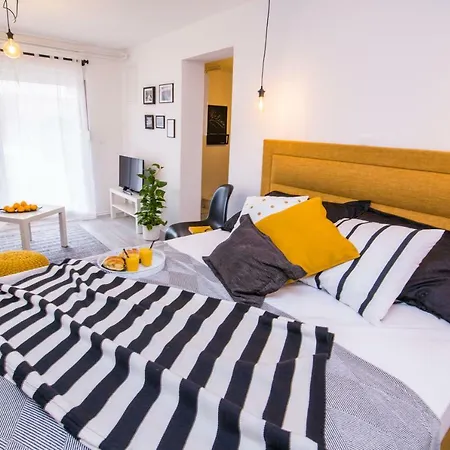 Appartement Art Studio Kata *